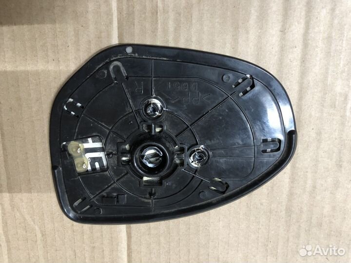 Зеркальный элемент правый Mazda 3 BL/6 GH