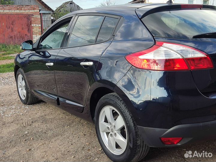 Renault Megane 1.6 AT, 2011, 103 052 км