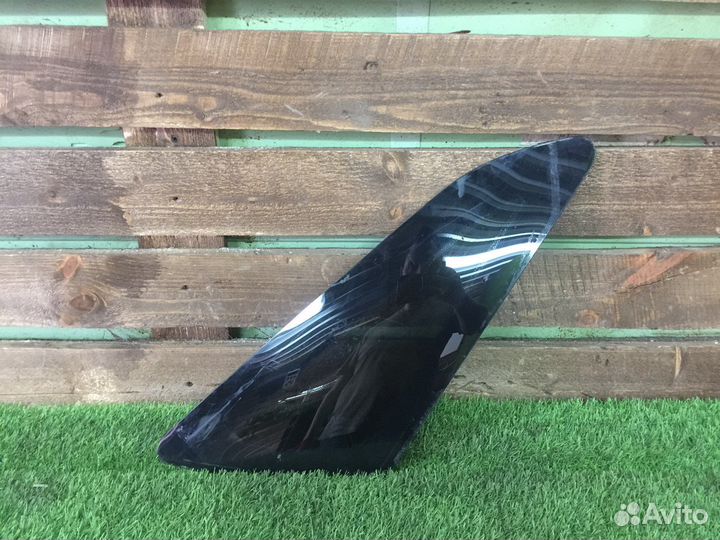 Правая задняя глухая форточка ваз 2110 priora