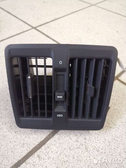 Дефлектор обдува салона Mercedes w140