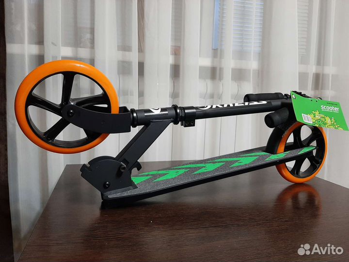 Самокат детский новый