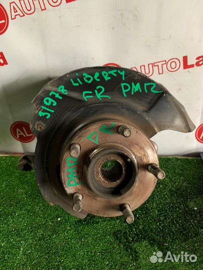 Ступица передняя правая Nissan Liberty RM12