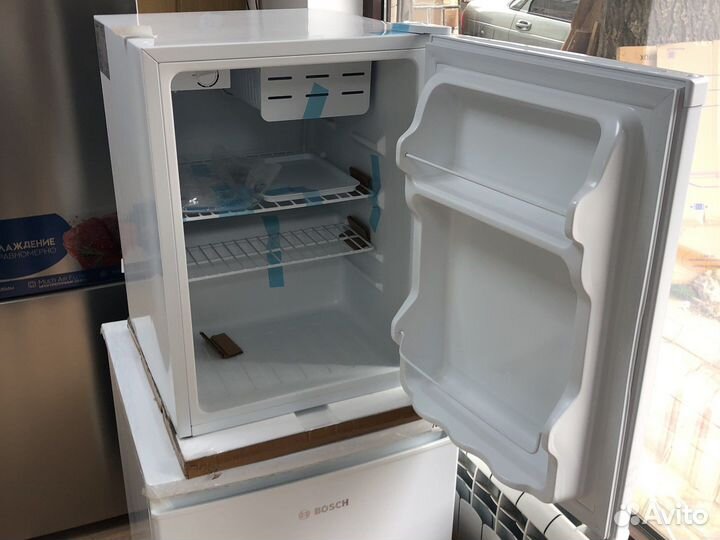 Холодильник минибар