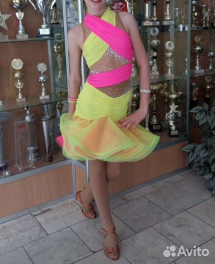 Бально-спортивное платье, La