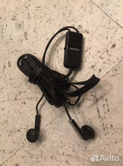 Наушники Nokia разные
