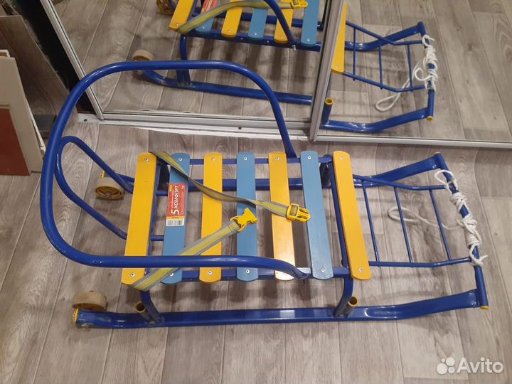 Детские санки с колесами