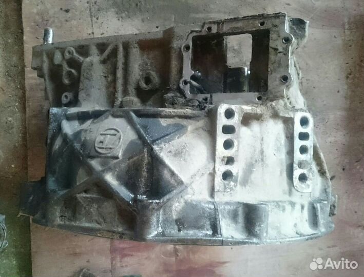 Картер сцепления колокол кпп коробки zf16s151