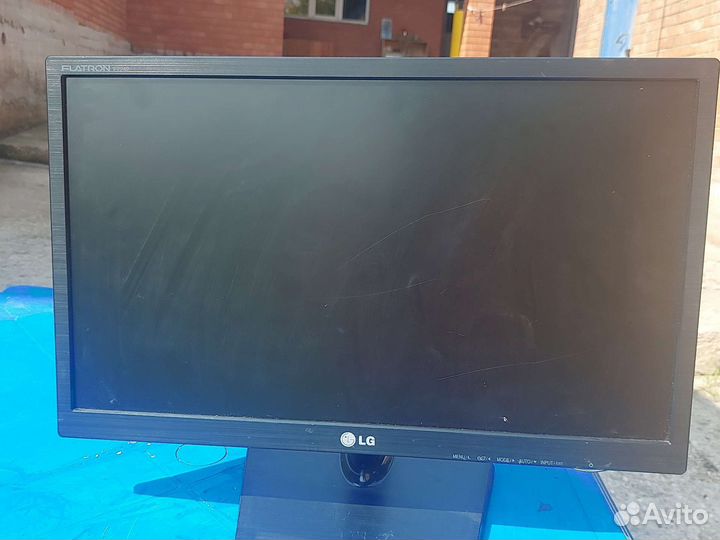 Монитор LG flatron e2242