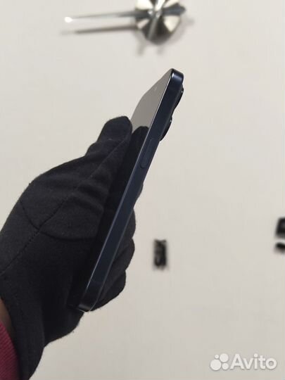 iPhone 15 Pro, 128 ГБ