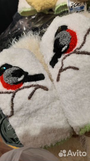 Продам варежки, детские костюмы и вязанные вещи