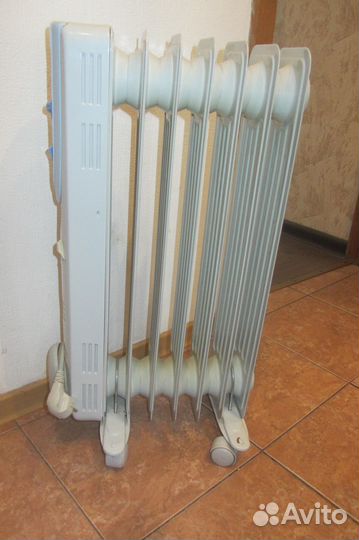 Масляный обогревательscarlett SC-1160.Скоба крепеж