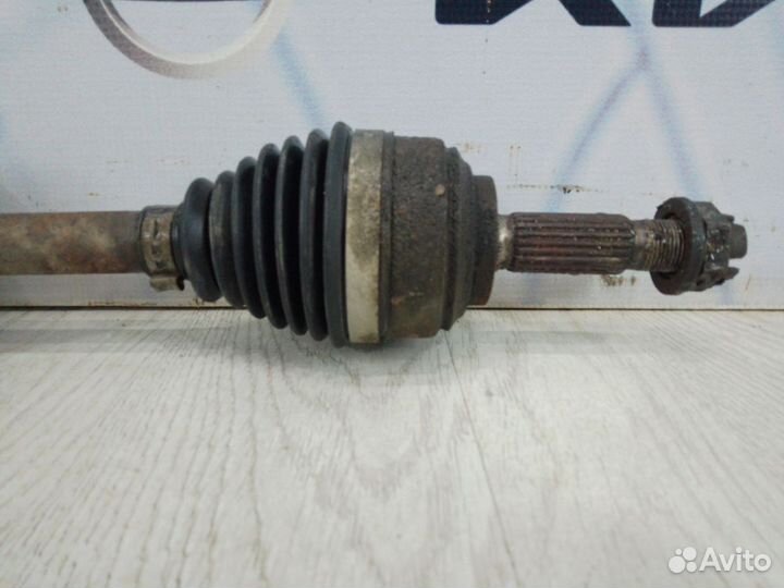 Привод подвески колеса Renault sandero Прав