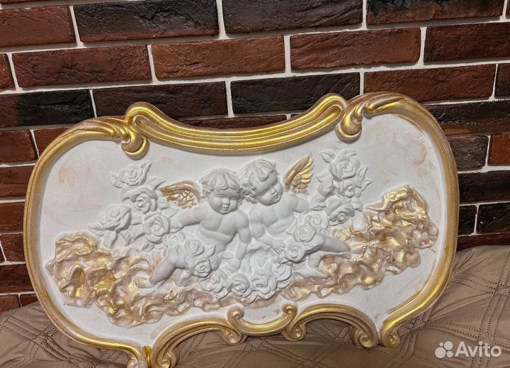 Настенное панно из гипса