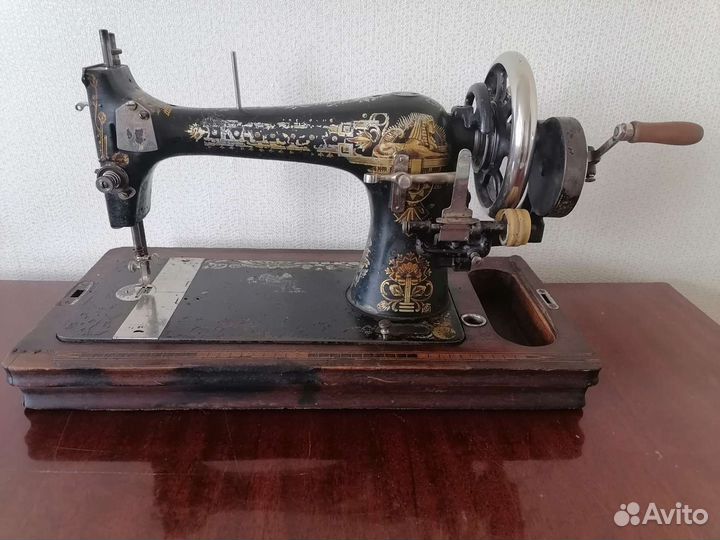 Швейная машина