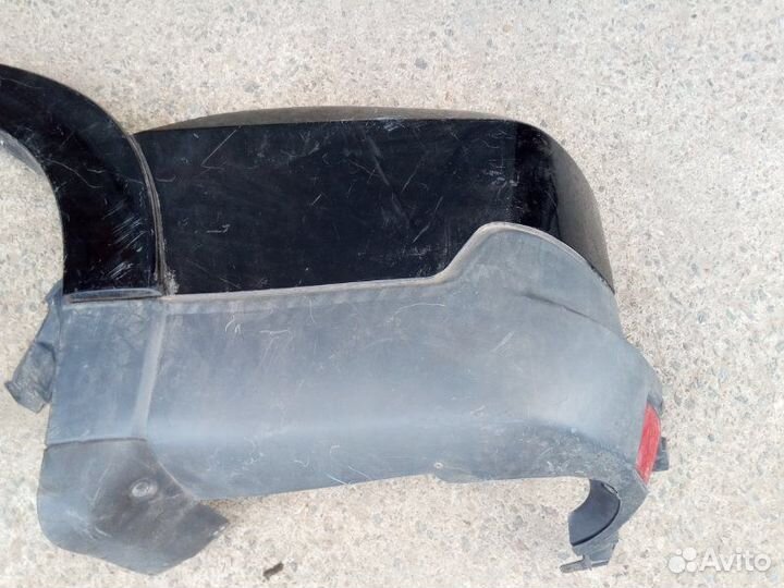 Бампер задний левый Mitsubishi Pajero 4 V9