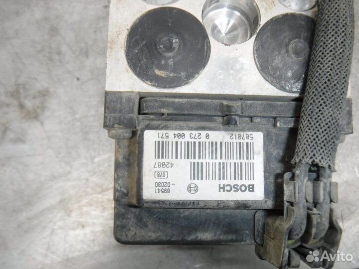 Блок abs Toyota Corolla 120 4ZZ 2005