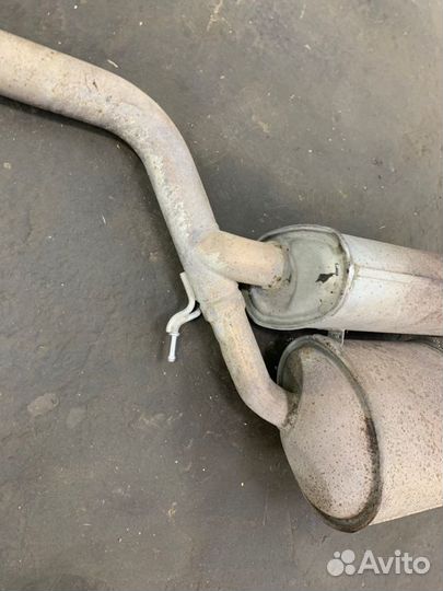 Глушитель Bmw 745 E65 N62B44 2004