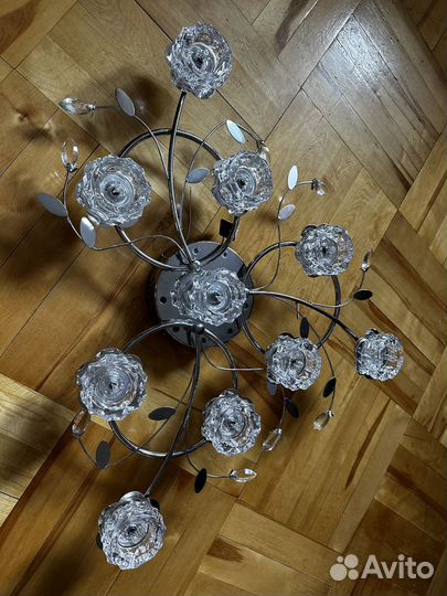 Люстра новая