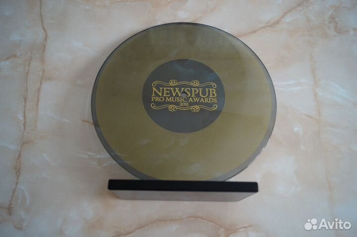 Сувенир стекло в виде виниловой пластинки