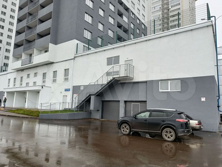 Машиноместо, 14 м²