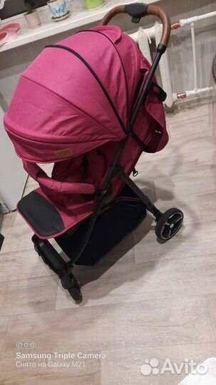 Коляска прогулочная