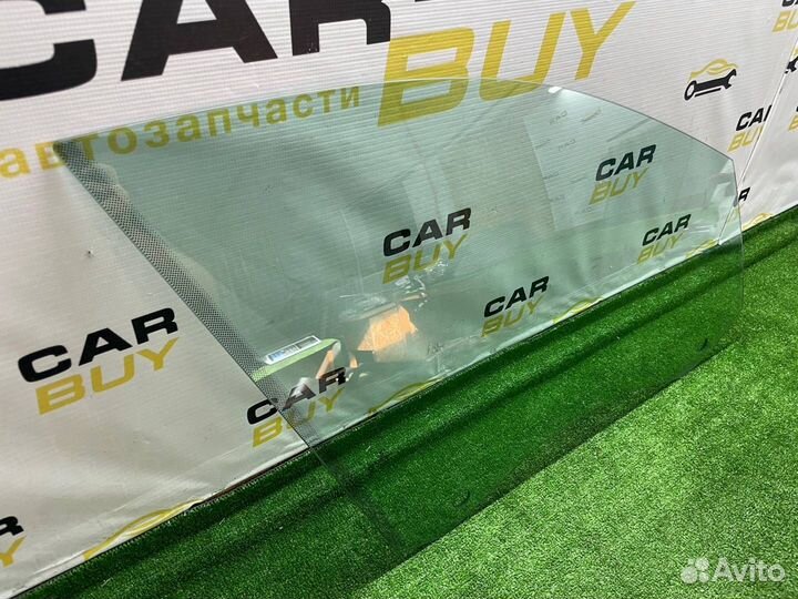 Стекло двери передней правой BMW 5 F10/F11/GT F07