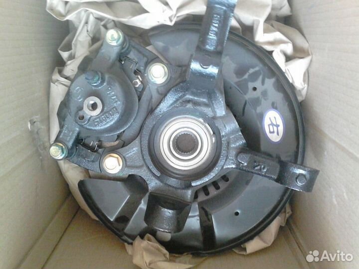 Поворотный кулак правый в сборе с abs Geely MK