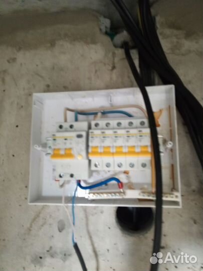 Услуги электрика электромонтаж24/7 аварии выезд