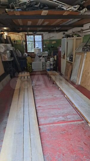 Гараж, > 30 м²