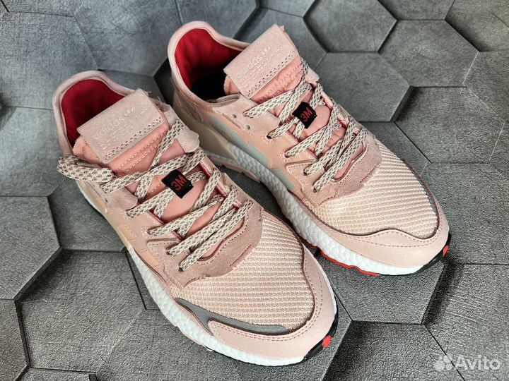 Кроссовки женские Adidas nite jogger 3M