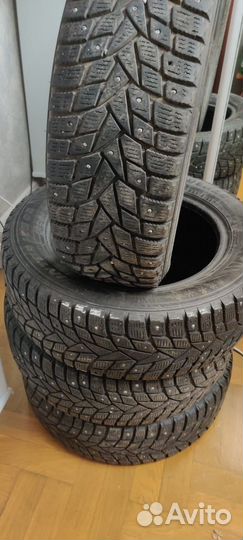 Dunlop SP Winter Ice 02 195/60 R15 92T