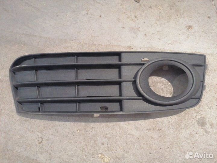 Решетка птф передняя правая Audi A4 8K cdhb