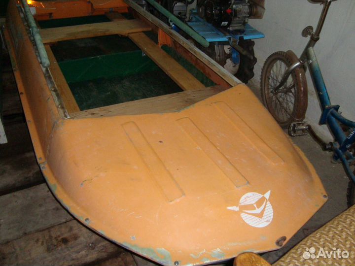 Лодка Романтика