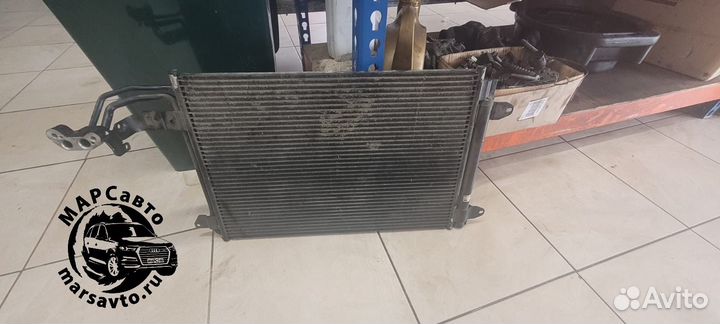 Радиатор кондиционера VAG