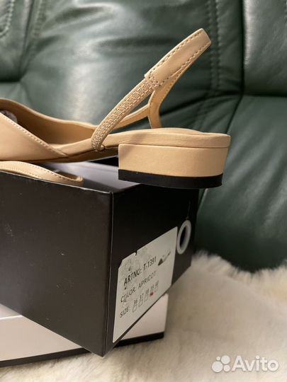 Босоножки женские 39 размер