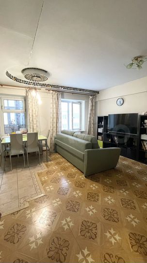 2-к. квартира, 56 м², 3/3 эт.