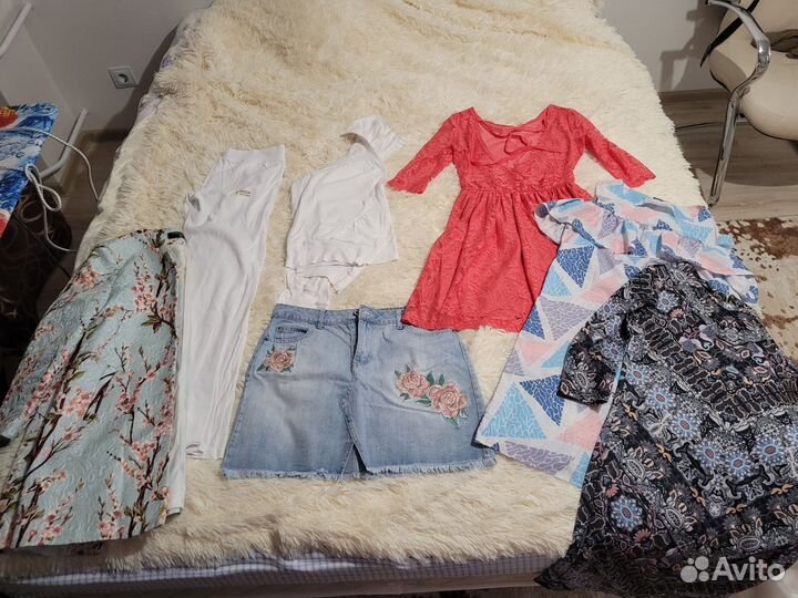 Пакетом одежда для девушки р. 42-44