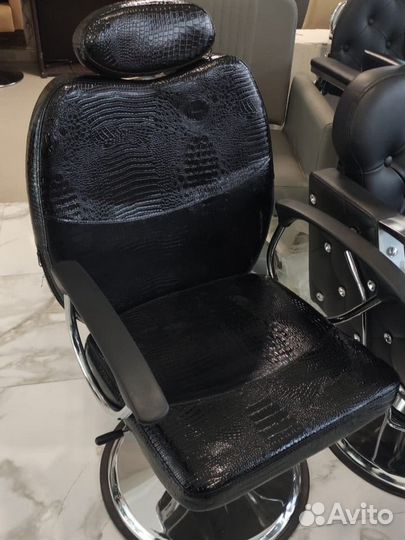 Кресла для парикмахеров
