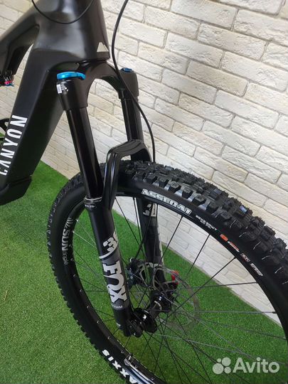 Canyon Spectral:ON CF 8