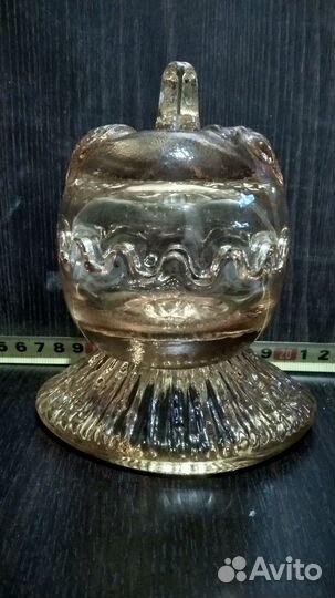 Яблоко стеклянное на подставке