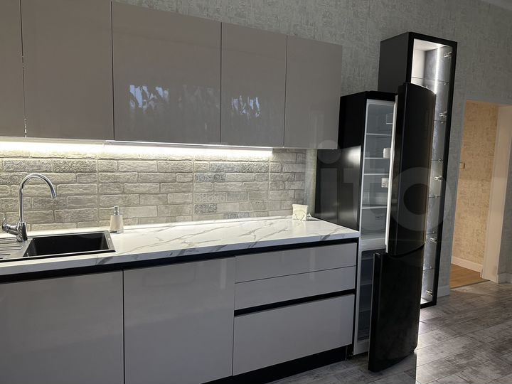 2-к. квартира, 90 м², 1/5 эт.