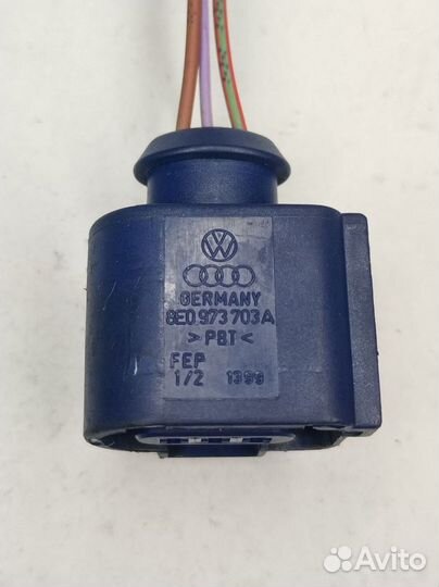 Audi a4 b8 корпус разъёма с пинами