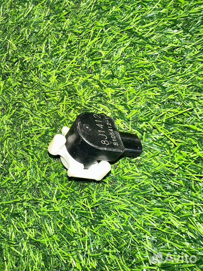 Датчик положения кузова Toyota 8940860030