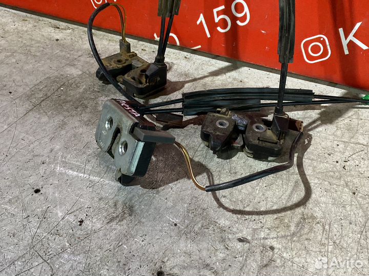 Ford Fusion замок крышки багажника