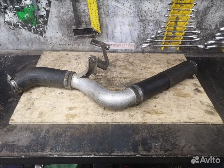 Патрубок интеркулера 2.2 дизель Opel Chevrolet