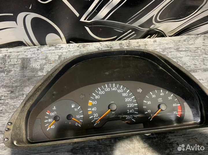 Панель приборов mercedes-benz W210