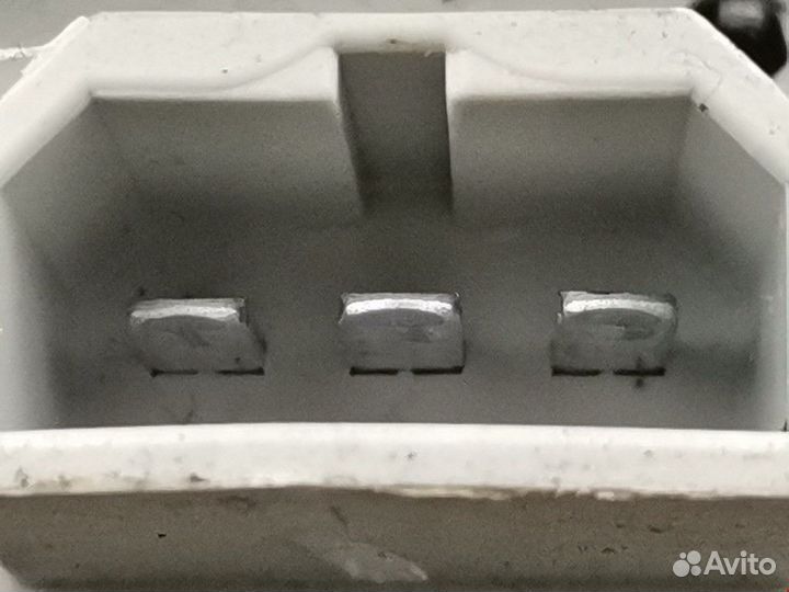 Фонарь салона (плафон) seat Ibiza 3 2004