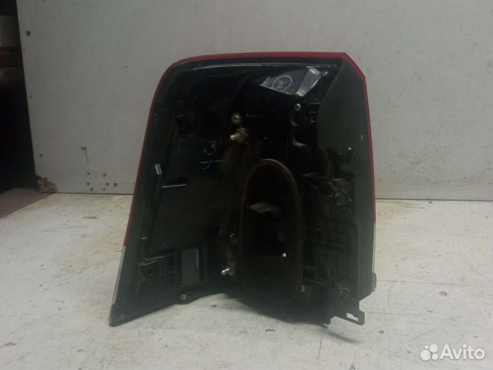 Фонарь задний правый Land Cruiser 200