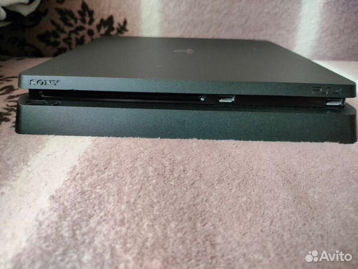 Sony PS4 slim 1tb