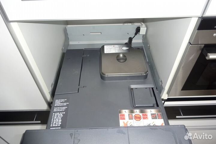 Встраиваемая кофемашина Siemens EF688/04(TK68E571)